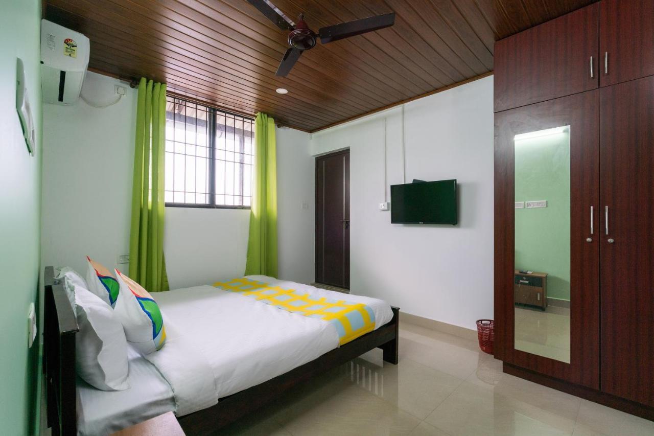 Oyo Home 49697 Aj Apartments Kochi Extérieur photo